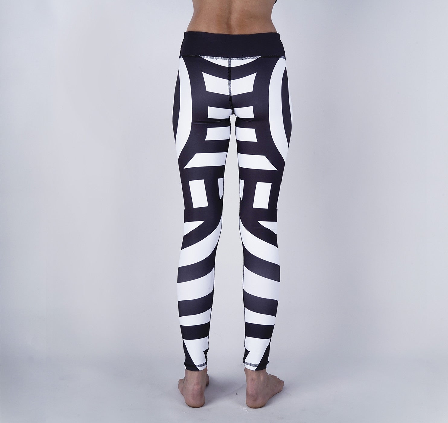 Black and White Bold Striped Leggings